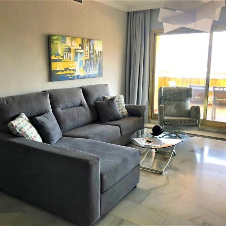 Frente A La Playa Fuengirola Dona Sofia E Apartment Exterior photo